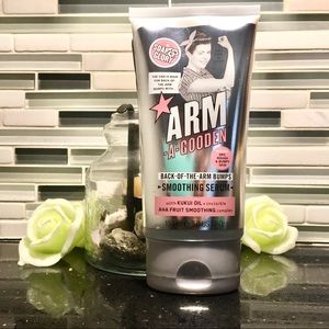 Soap & Glory Arm-A-Gooden Smoothing Serum